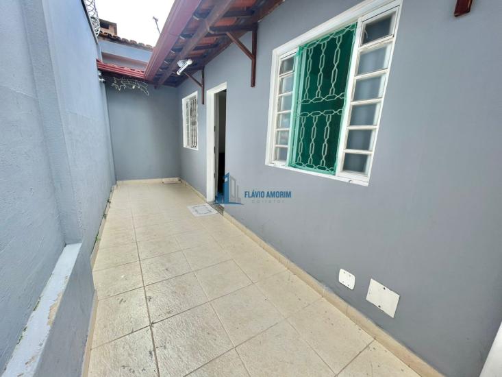 casa-geminada-venda-bairro-parque-turistas-838995